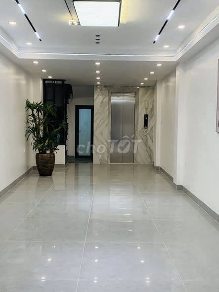 bán nhà mới tinh Nguyễn Văn Huyên 6 tầng thang máy