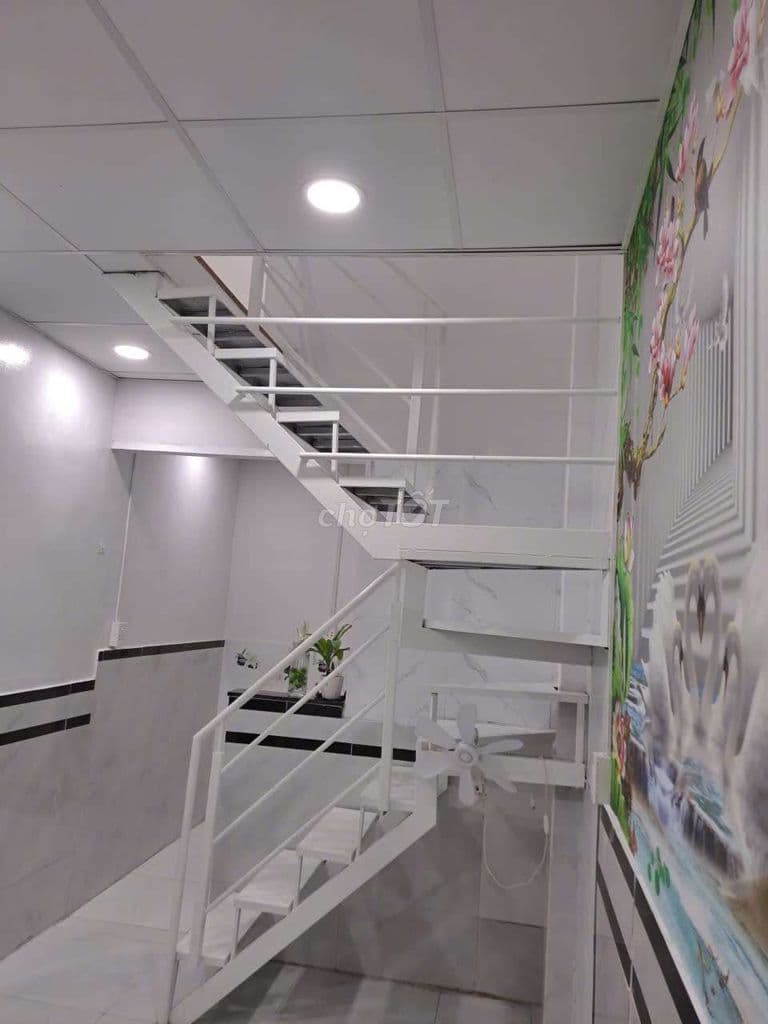 cần bán nhà gần chợ Hóc Môn Tphcm giá 860 tr
