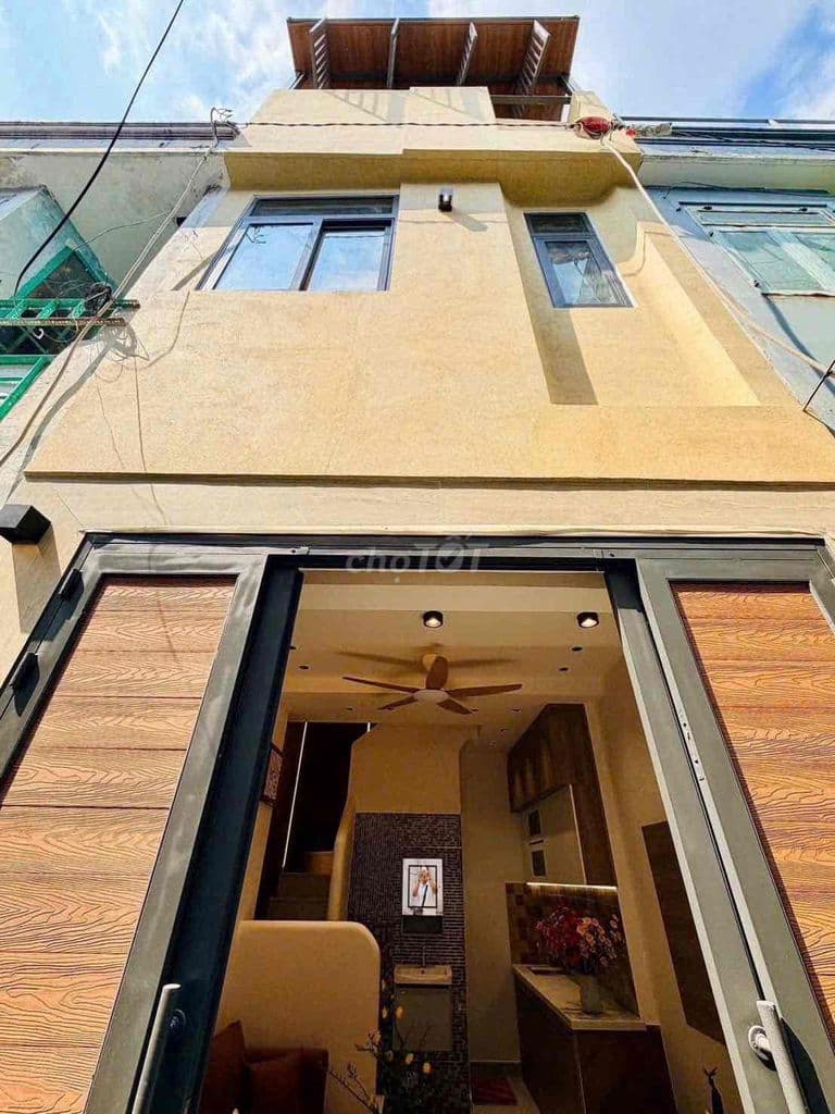 Bán Nhà 3 tầng. 2 phòng. 3wc. Phạm Văn Chiêu P14. nhà đẹp. ở ngay. shr