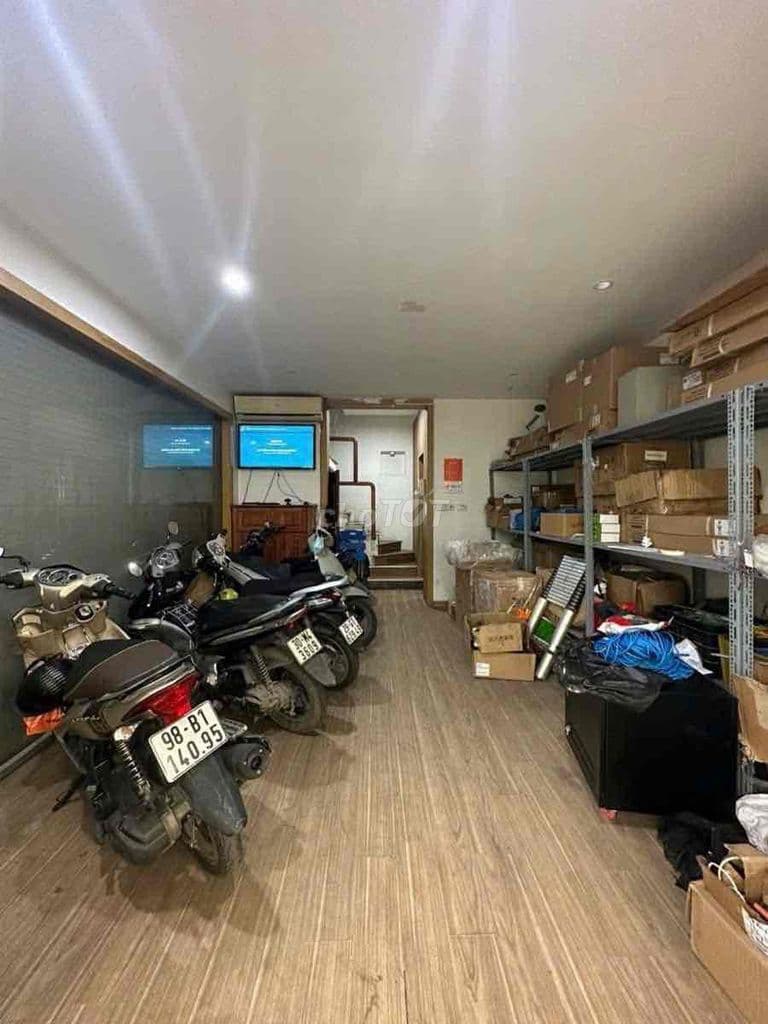 HẠ CHÀO BÁN GẤP NHÀ PHÂN LÔ NGUYỄN KHÁNH TOÀN 42M 8 TẦNG 16 TỶ OTO TR - Ảnh 2