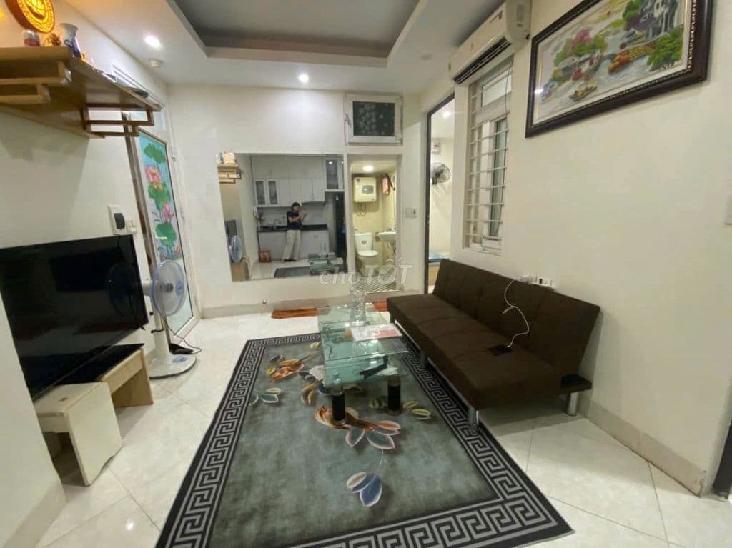 Chung cư Nguyễn Trãi, P9, Quận 1, 70m2, 2PN, 1WC, Nội thất, 11tr/tháng - Ảnh 2