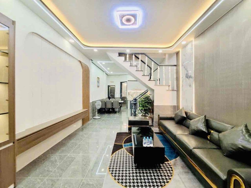 Nhà 3pn ngã 4 ga 4.38 tỷ - Ảnh 2