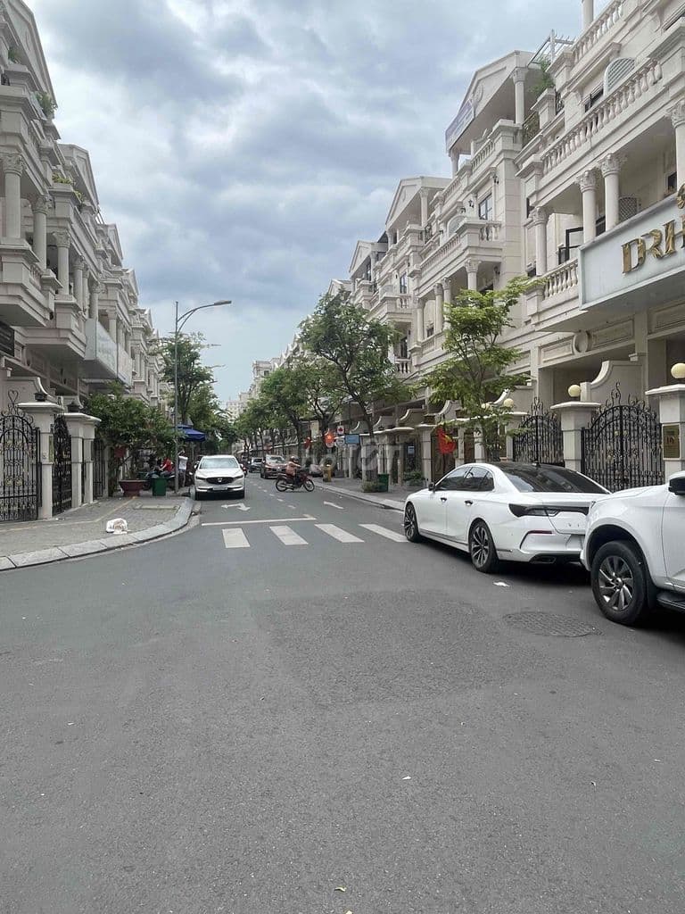 Siêu phẩm nhà phố Cityland Park Hill căn góc 1 hầm 4 lầu thang máy