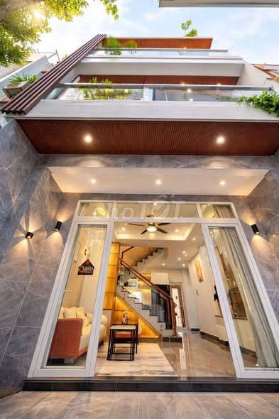 HIẾM,Hơn 7 Đồng,nhà 4 tầng 4pn 50m2 có sân thượng,sát hẻm xe hơi thông