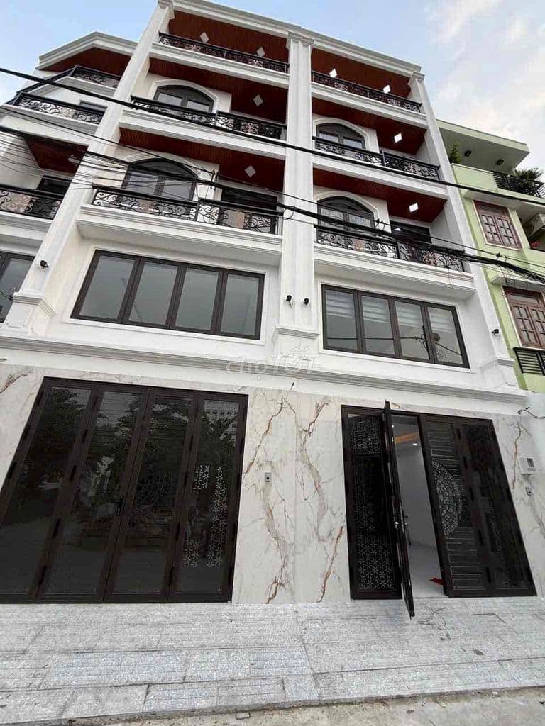 Nhà xây mới 1 trệt 3 lầu 4.5x 14m 1 sẹc Hà Huy Giáp ngay Cầu An Lộc