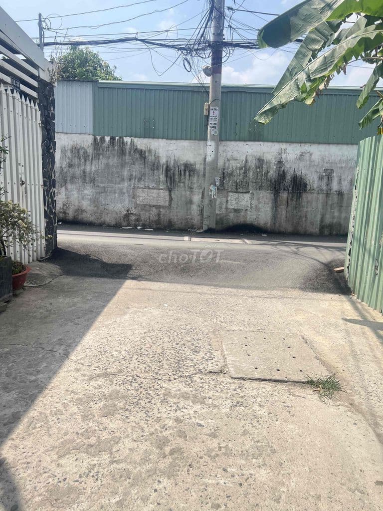 chủ gửi bán đất ngay chung cư thạnh lộc hẻm xe hơi q 12