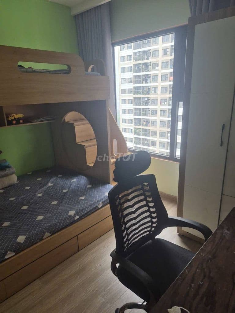 CC cần bán căn hộ tầng trung Vinhomes Smart city