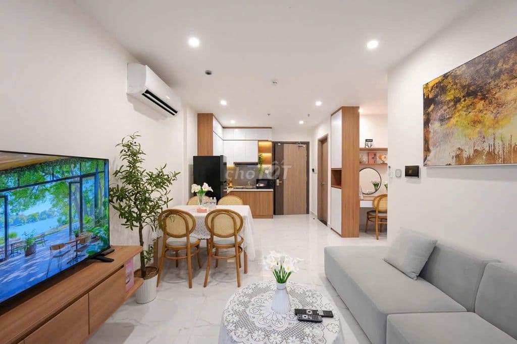 View Sân Bay căn hộ 2PN/2.24 tỷ Sẵn Nội Thất cho thuê 13tr/tháng