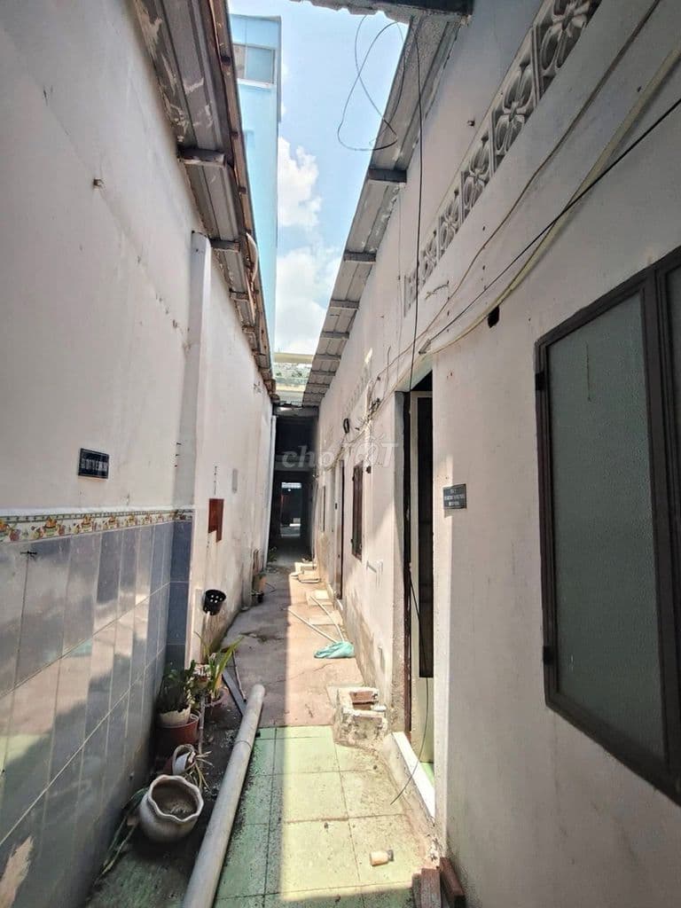 Bán Đất Tặng Nhà Q7 HXH, Ra Nguyễn Thị Thập 180m2, Giá chỉ 14,xx t.ỷ - Ảnh 3