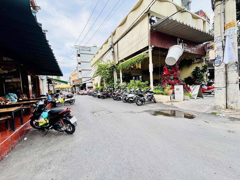 NHỈNH 5 TỶ - 60m2(4x15) - XE HƠI ĐẬU CỬA - NGAY NGÃ 3 TÂN SƠN