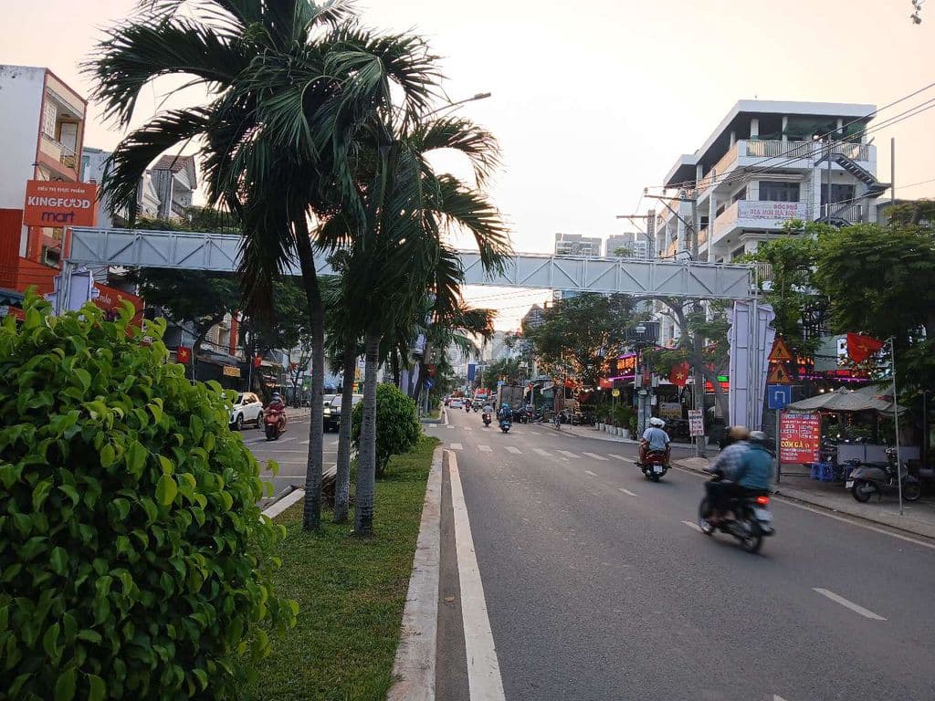 Q7 .BÁN NHÀ KHU DÂN CƯ PHÚ THUẬN