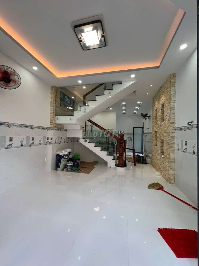 Bán nhà đường 26/3 cạnh AEON Tân Phú, 38m2 - 2 tầng, Sổ hoàn công đủ.