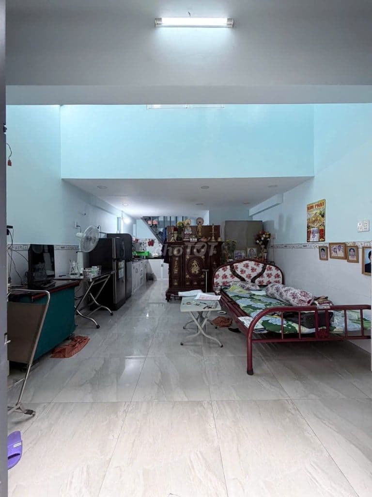 Nhà mới 3 tầng, ô tô đến cửa, gần chung cư Sơn Kỳ. - Ảnh 2