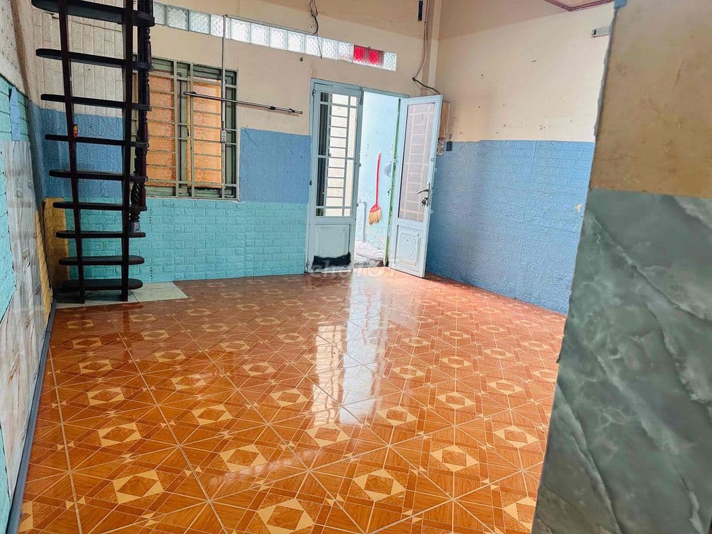 Nhà Q4 giá tốt, chính chủ đăng, không qua đầu tư nên giá phù hợp