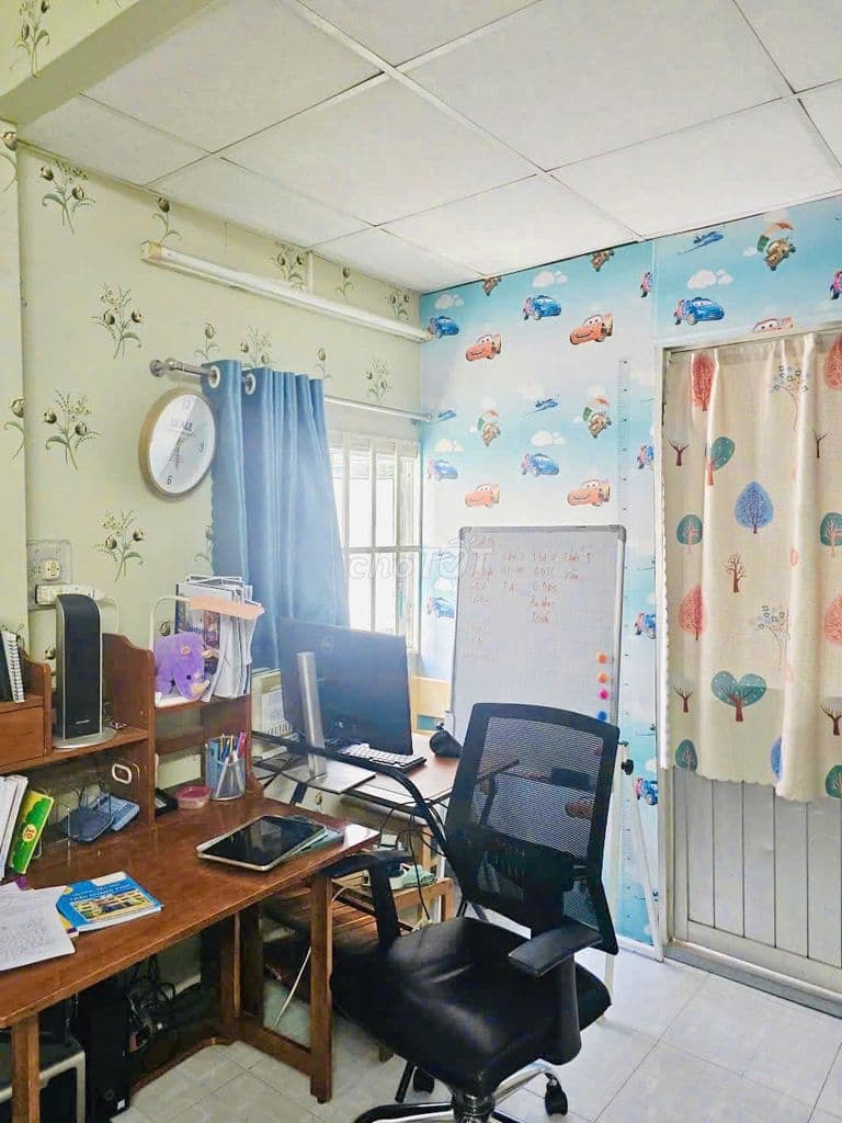 Chính chủ bán nhà 2 tầng sử dụng hơn 80m2 - Sát hẻm ô tô Bùi Đình Tuý - Ảnh 3