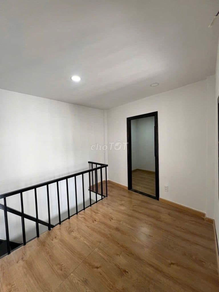 2419926-🏡 NHÀ 2 TẦNG - SỔ VUÔNG - TRUNG TÂM BÌNH THẠNH - NHỈNH 3 TỶ - Ảnh 2