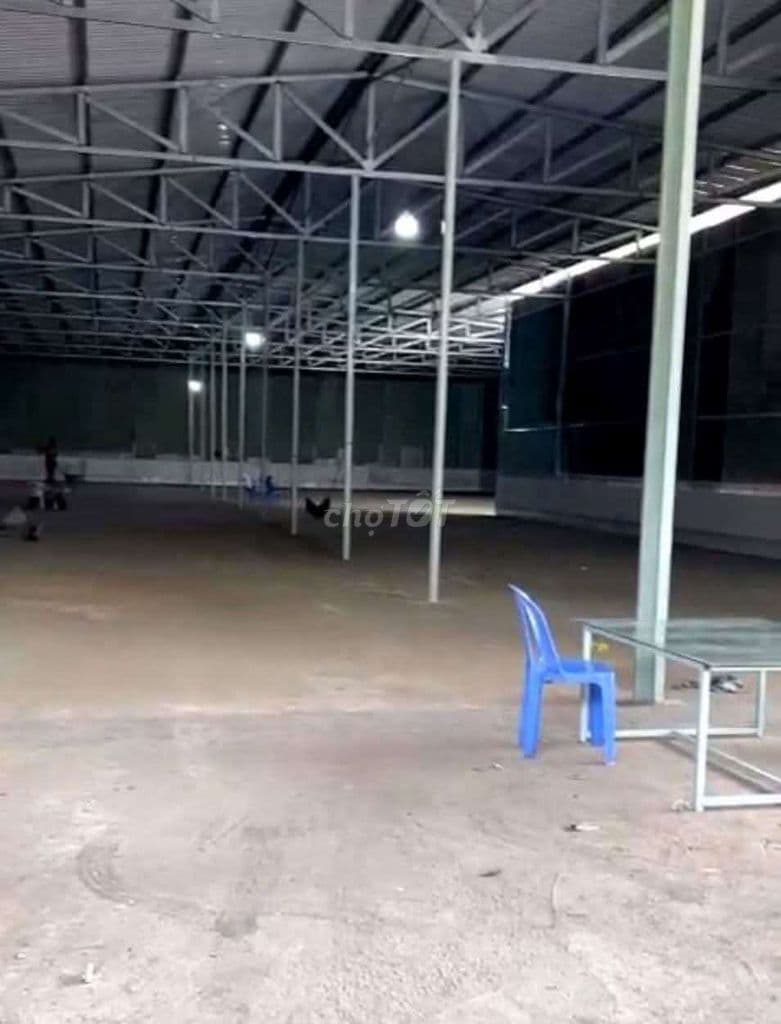 BÁN KHO DIỆN TÍCH 1000M2
