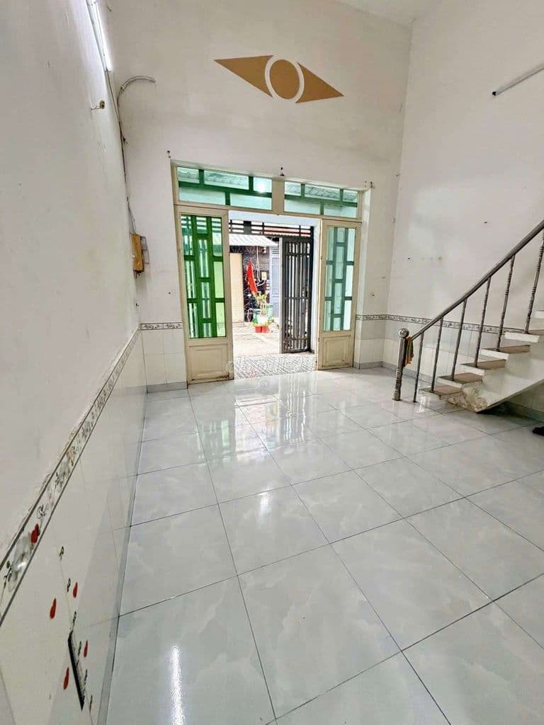 NHÀ ĐÚC BTCT KIÊN CỐ – HẺM 6M – TẦM GIÁ 4 TỶ QUÁ HIẾM Ở BÌNH TÂN