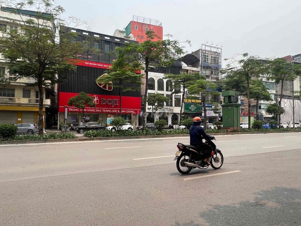 Mặt Phố Xã Đàn 68m2 Nhà 7 Tầng Oto Ngủ Trong Nhà Mt 5m