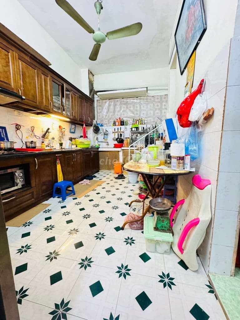 5 tỷ tí Nhà phố Bạch Mai, lô góc dt sổ 30/40m 4 tầng mặt ngõ gần phố - Ảnh 2