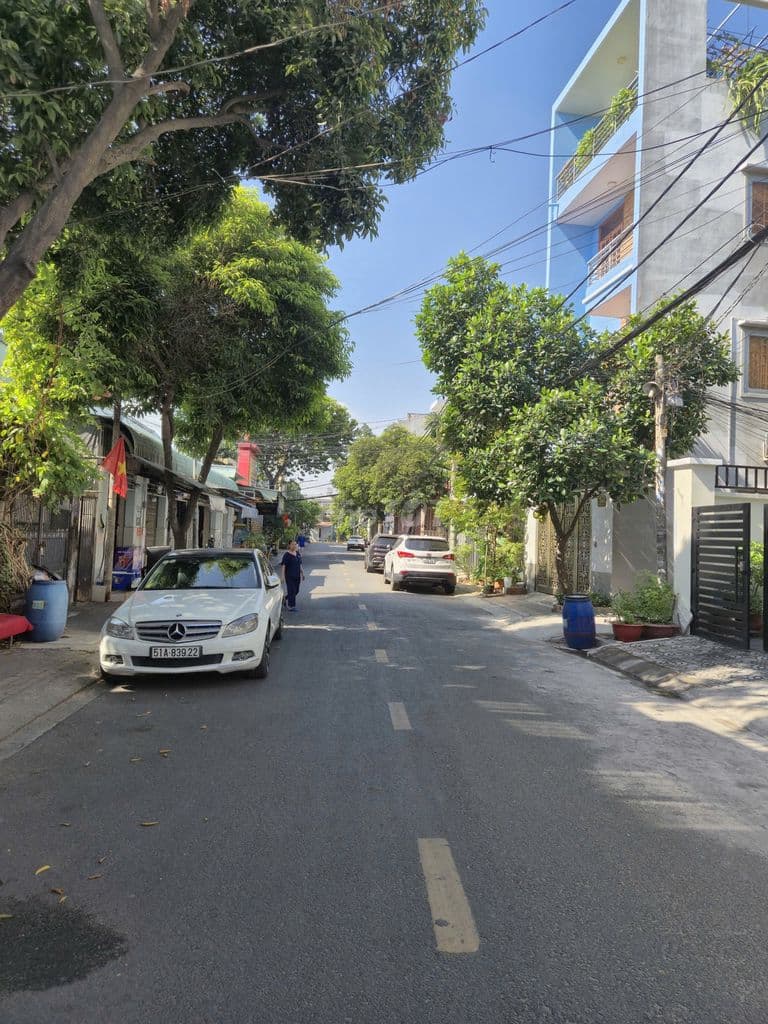 Bán nhà 5x28m đường 185 Phước Long B, Quận 9 giá 11,5 tỷ sổ hồng - Ảnh 3