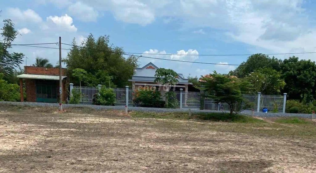 Cần bán đất 110m2 giá 650 triệu khu dân cư Basa, xã Phước Hiệp, Củ Chi