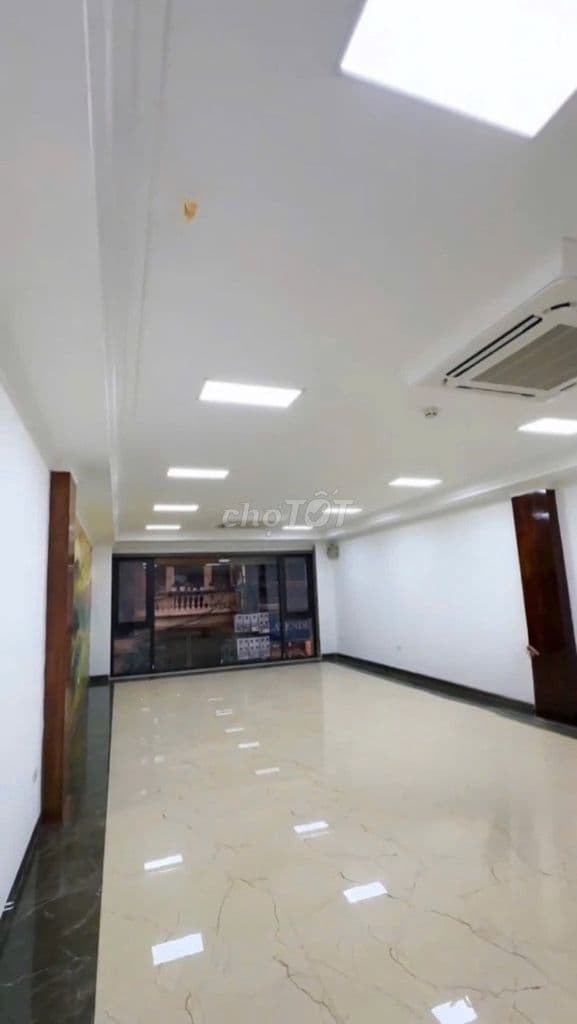 Còn 1 sàn rộng 60m2 tầng 3 tại ngõ 44 Trần Thái Tông, Giá chỉ 7.5tr