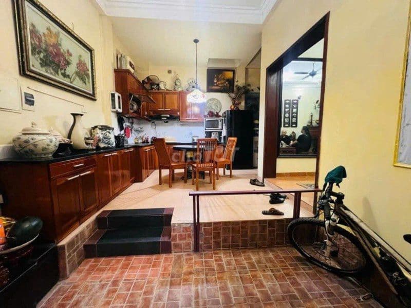 Trung tâm Cầu Giấy, giá tốt, tiện ích bạt ngàn, nhà đẹp ở ngay - Ảnh 3