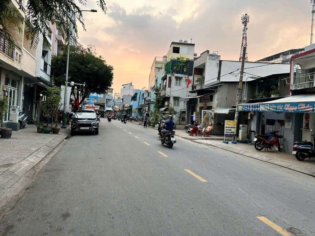 ♦Nhà mặt tiền Gia Phú Phường 3 quận 6