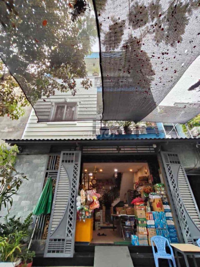 NHÀ 3 TẦNG NGANG KHỦNG 8M, HẺM XE HƠI 7m NGAY CHỢ BÌNH THÀNH