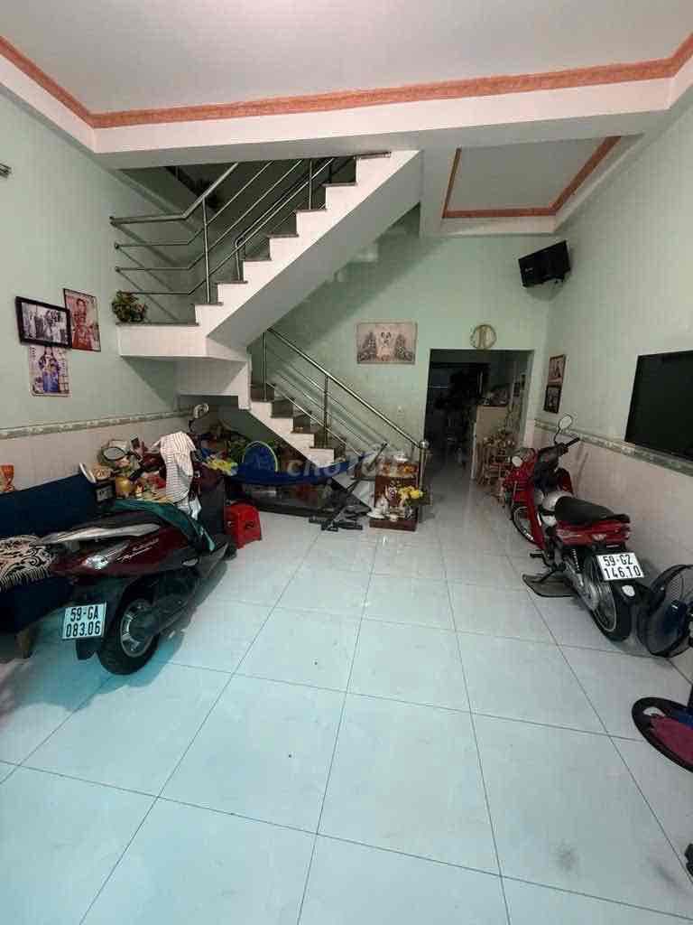 HXH TRẦN THỊ NĂM – NHÀ ĐẸP 3PN - 2 TẦNG - Ảnh 2