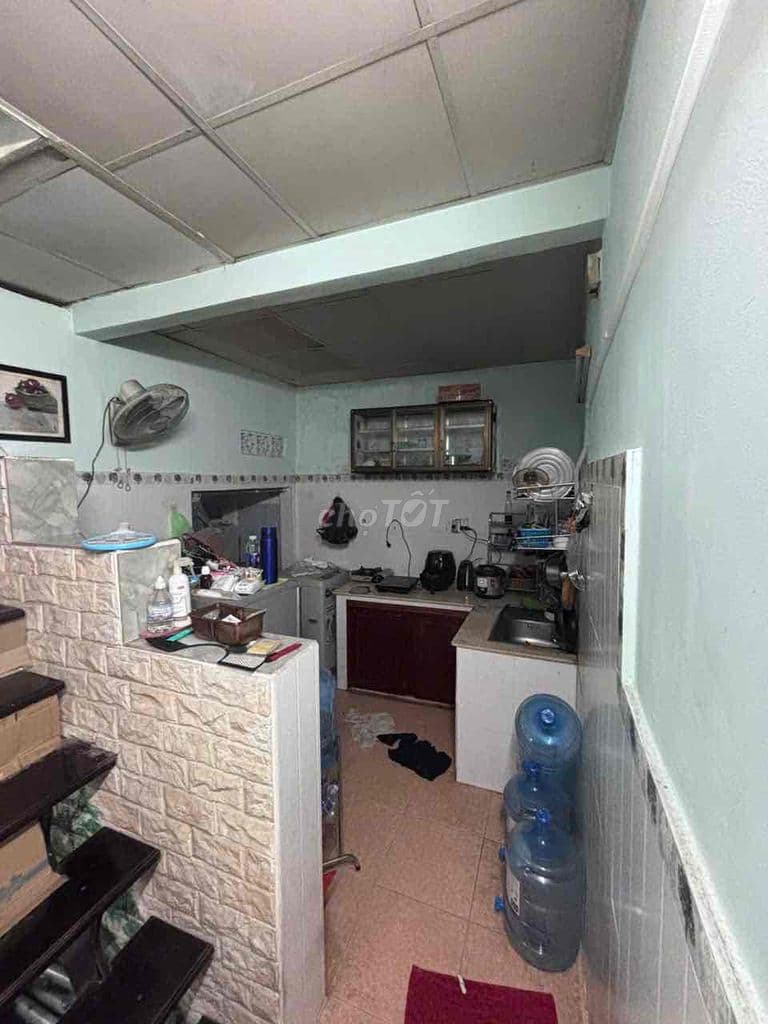 NHÀ NGAY CMT8- SÁT QUẬN 10-35m2-2 TẦNG-HẺM THÔNG- SÁT MẶT TIỀN-4.x TY