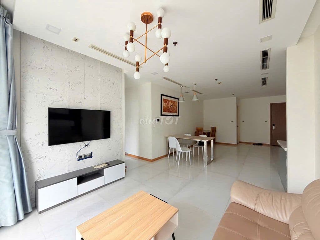 Chính Chủ cần bán gấp căn hộ 3 phòng ngủ tại Vinhomes central park - Ảnh 2