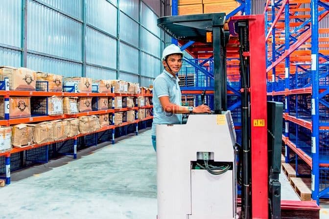 Kho Hàng Trung Tâm Diện Tích Thuê Lớn Nhỏ Có Ô Kệ, Kho Mát 25 Độ, 10NV - Mogi.vn TPHCM - Ảnh 2