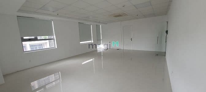 Office tại Luxcity 528 Huỳnh Tấn Phát cạnh bên là siêu thị Chợ Lớn. - Mogi.vn TPHCM