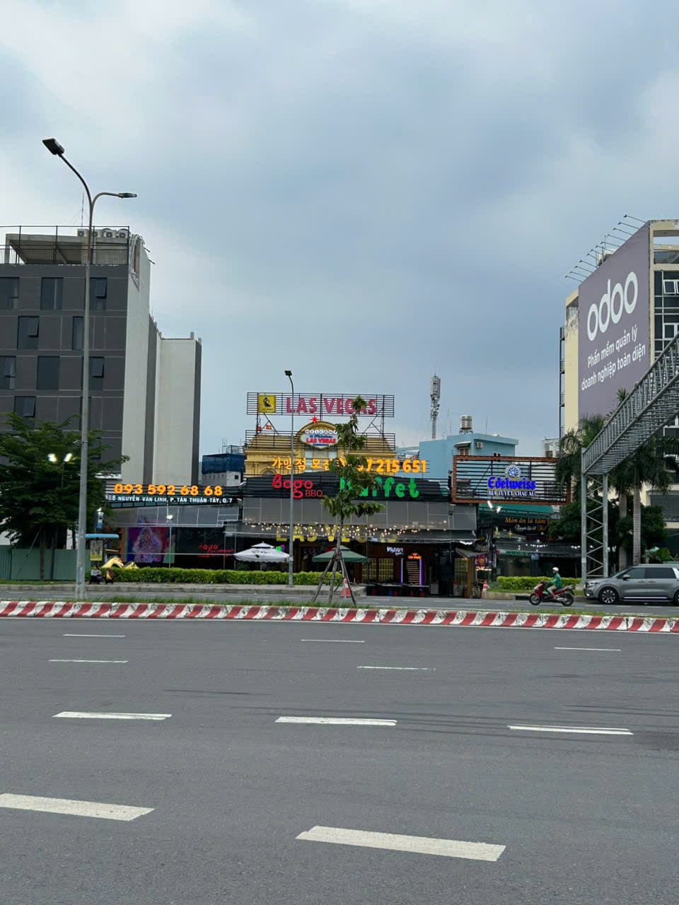 Bán nhà mặt phố Đ. Nguyễn Văn Linh, P. Tân Thuận Tây, Q. 7, Tp. Hồ Chí Minh