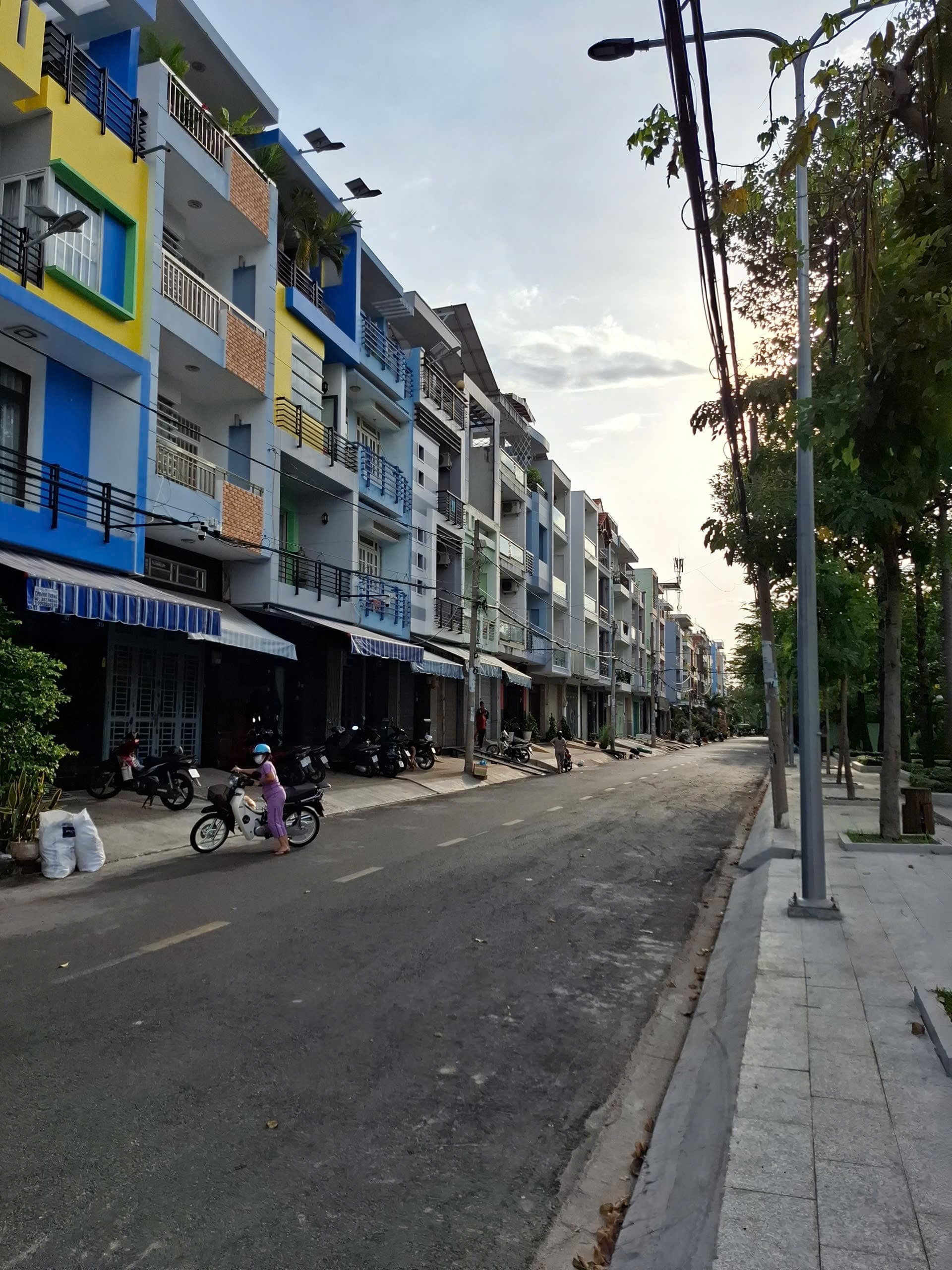 Bán nhà mặt phố Đ. 54, P. 10, Q. 6, Tp. Hồ Chí Minh - Ảnh 3