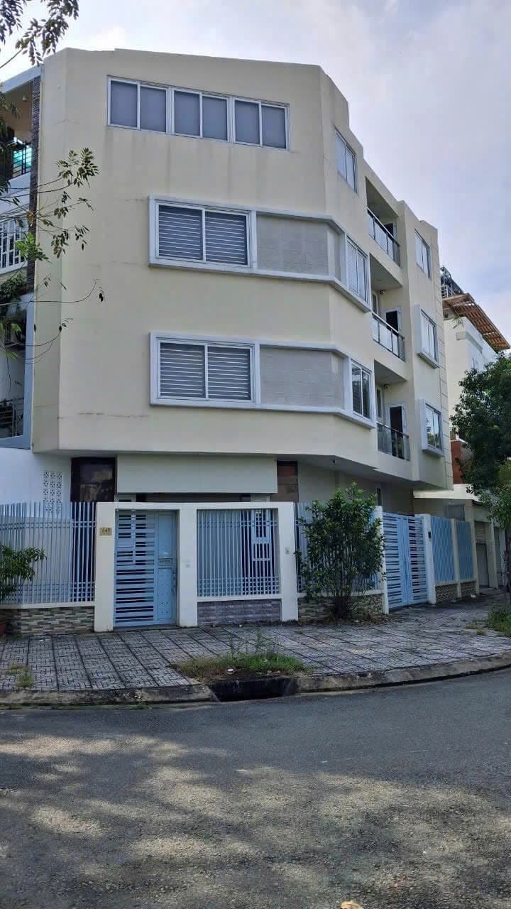 Bán nhà riêng góc 2 mặt tiền, Đ. 30, P. Tân Phong, Q. 7, Tp. Hồ Chí Minh