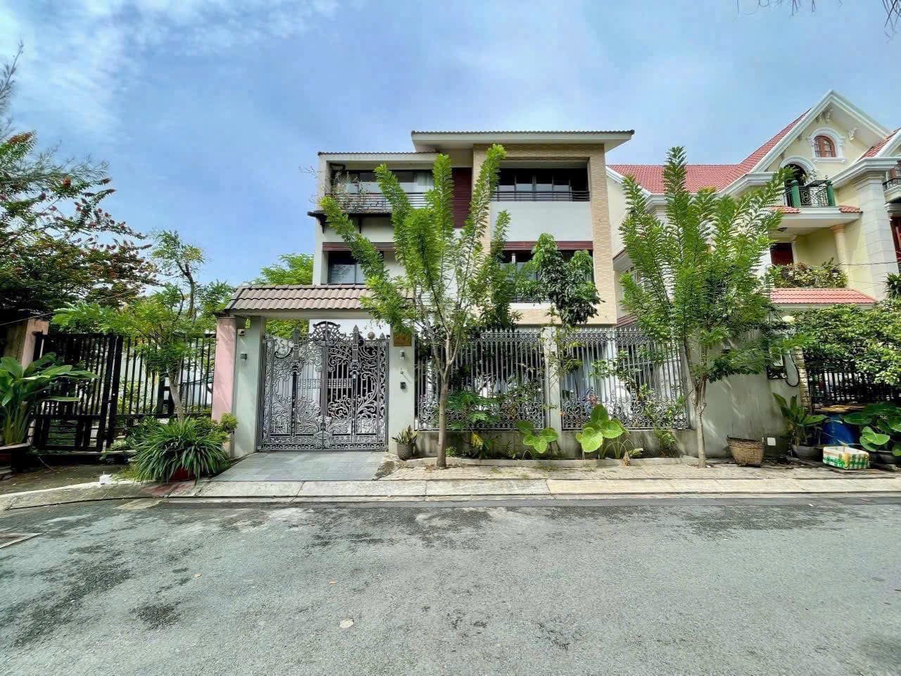 Bán biệt thự liền kề X, Đ. 61, P. Tân Phong, Q. 7, Tp. Hồ Chí Minh