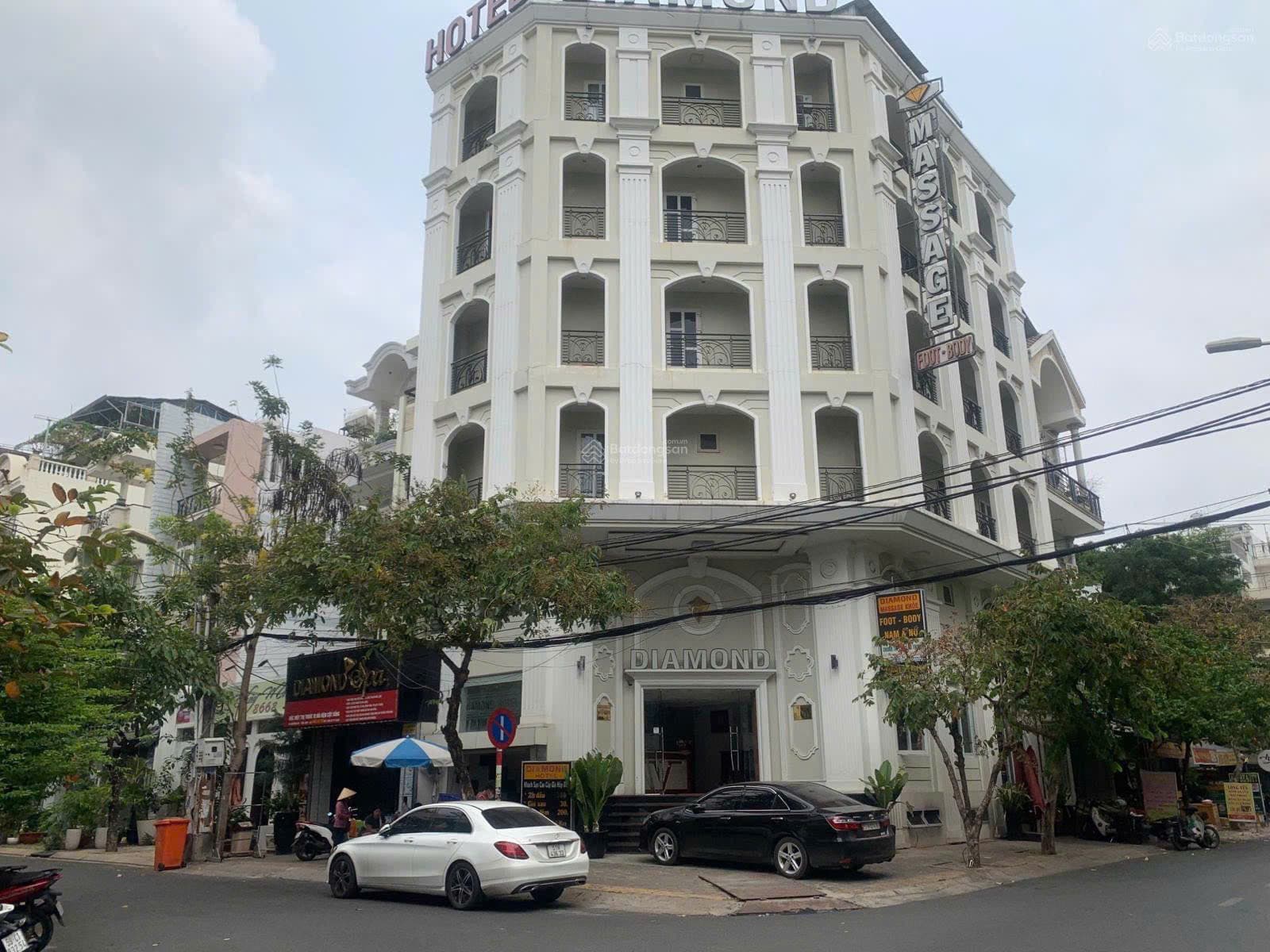 Bán khách sạn - nhà nghỉ góc 2 MT, Đ. 85, P. Tân Quy, Q. 7, Tp. Hồ Chí Minh