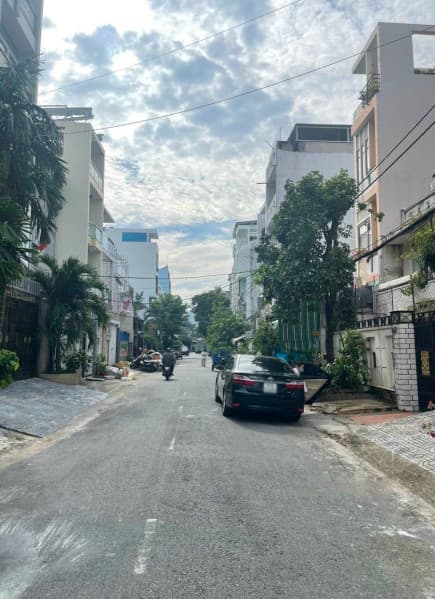 Bán nhà mặt phố Đ. 4, P. Tân Kiểng, Q. 7, Tp. Hồ Chí Minh