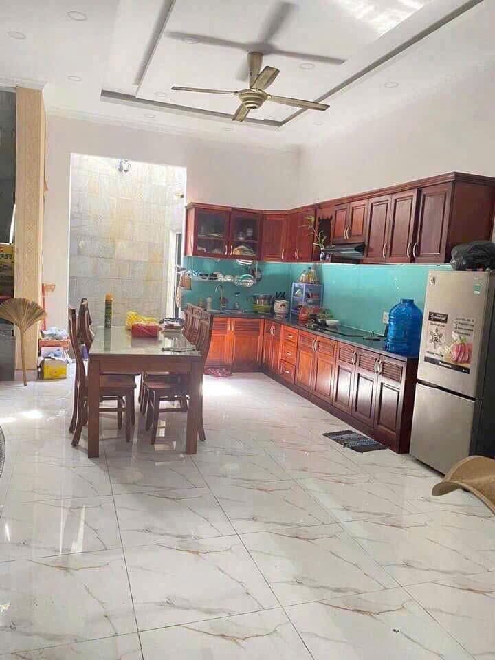 Bán nhà mặt phố Đ. 4, P. Long Trường, Tp. Thủ Đức, Tp. Hồ Chí Minh