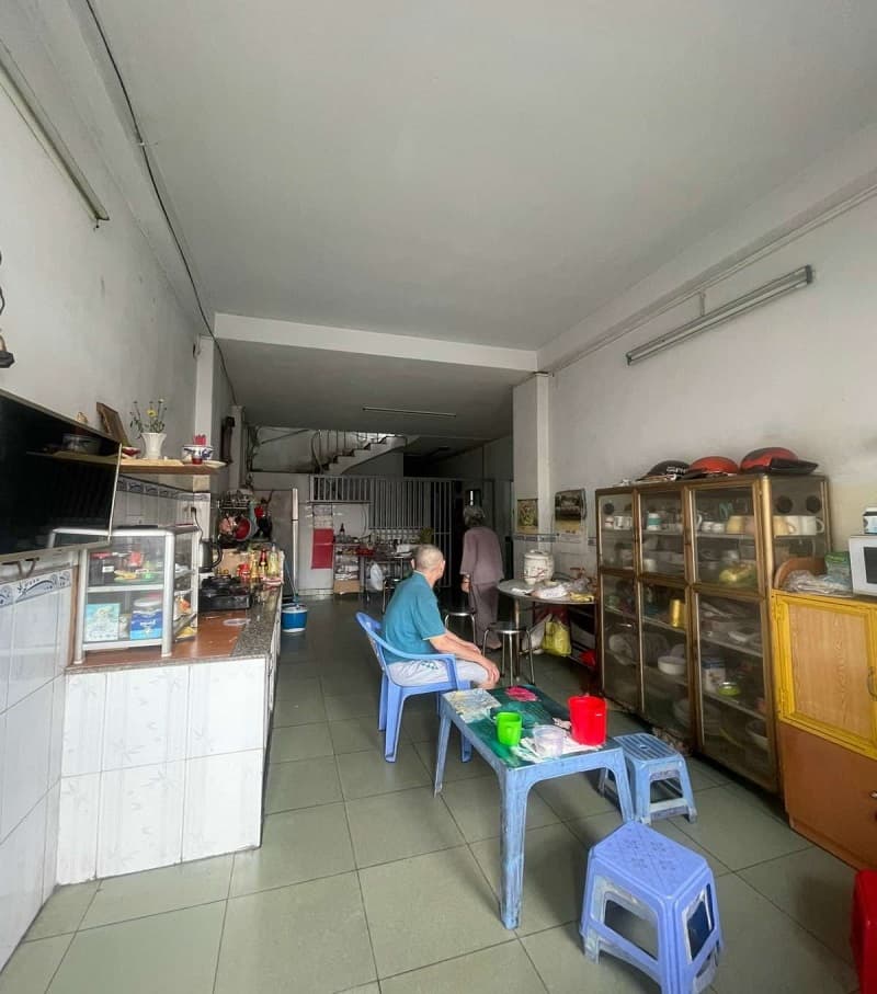 Bán nhà mặt phố Đ. Hoàng Văn Thụ, P. 9, Q. Phú Nhuận, Tp. Hồ Chí Minh