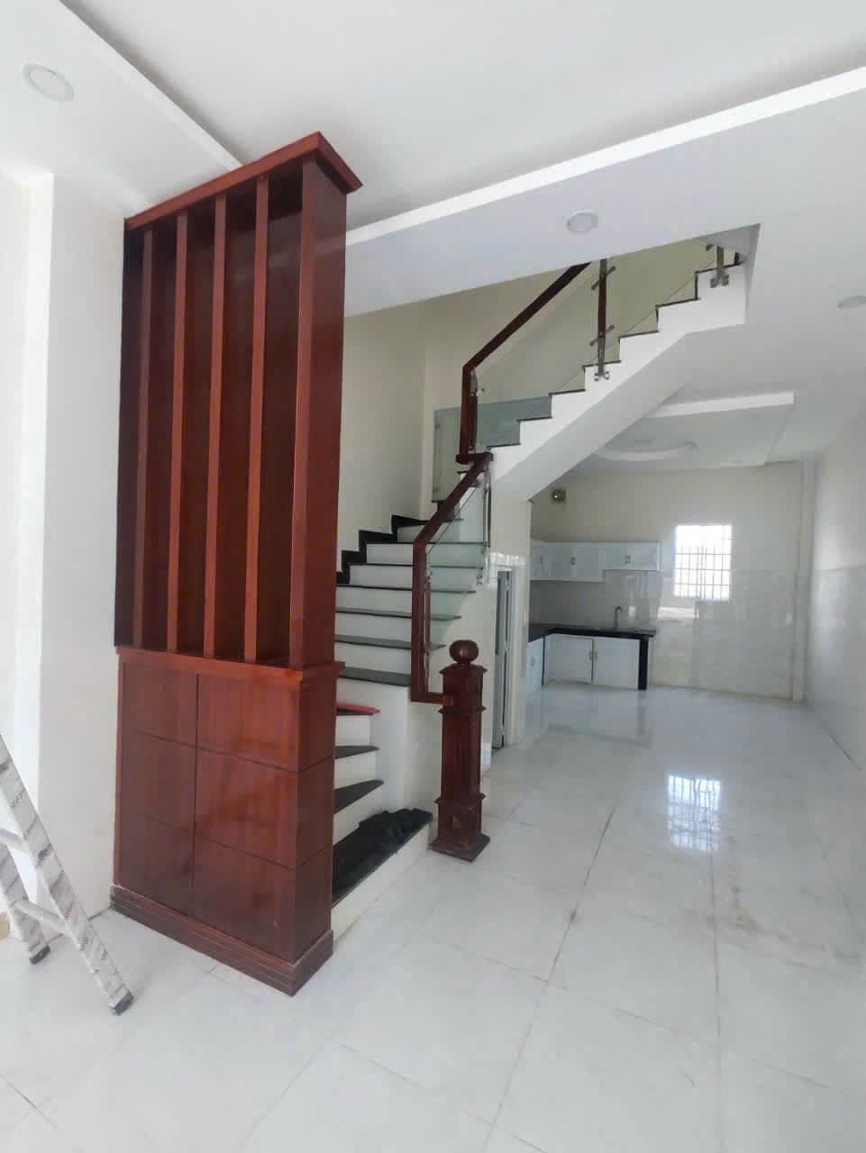 Bán nhà riêng Đ. Bưng Ông Thoàn, P. Phú Hữu, Tp. Thủ Đức, Tp. Hồ Chí Minh - Ảnh 2