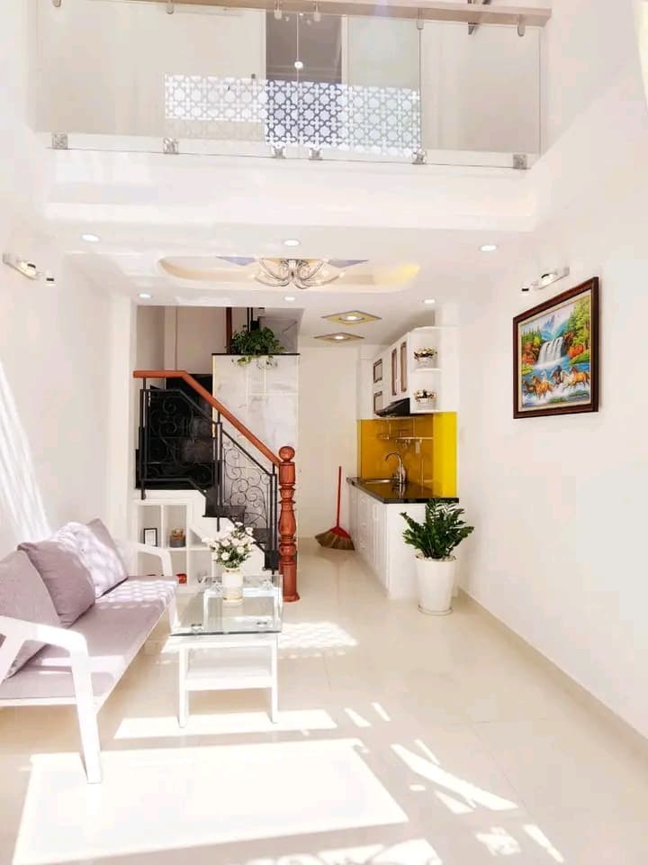 Bán nhà riêng Đ. Nguyễn Chí Thanh, P. 8, Q. 10, Tp. Hồ Chí Minh - Ảnh 3