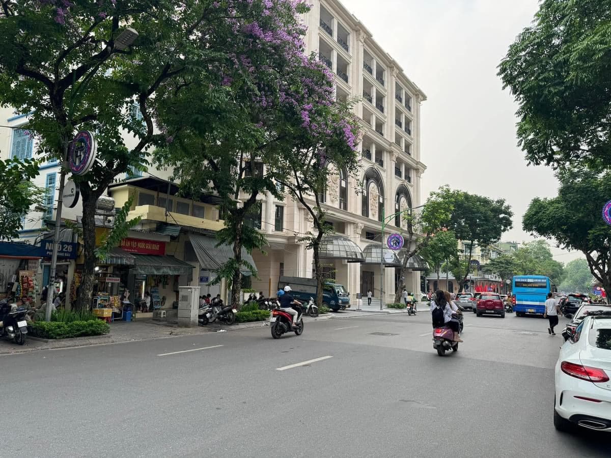 Bán nhà mặt phố P. Hàng Bài, P. Hàng Bài, Q. Hoàn Kiếm, Tp. Hà Nội