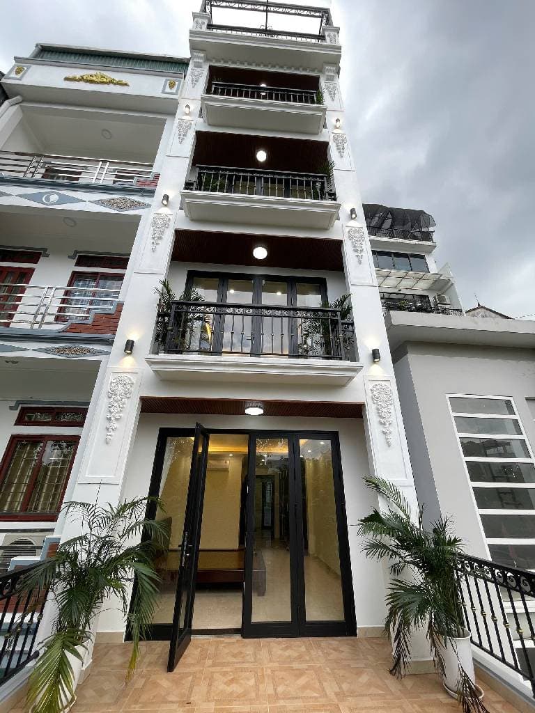 Bán nhà mặt phố Đ. Ngô Gia Tự, Q. Long Biên, Tp. Hà Nội - Ảnh 2