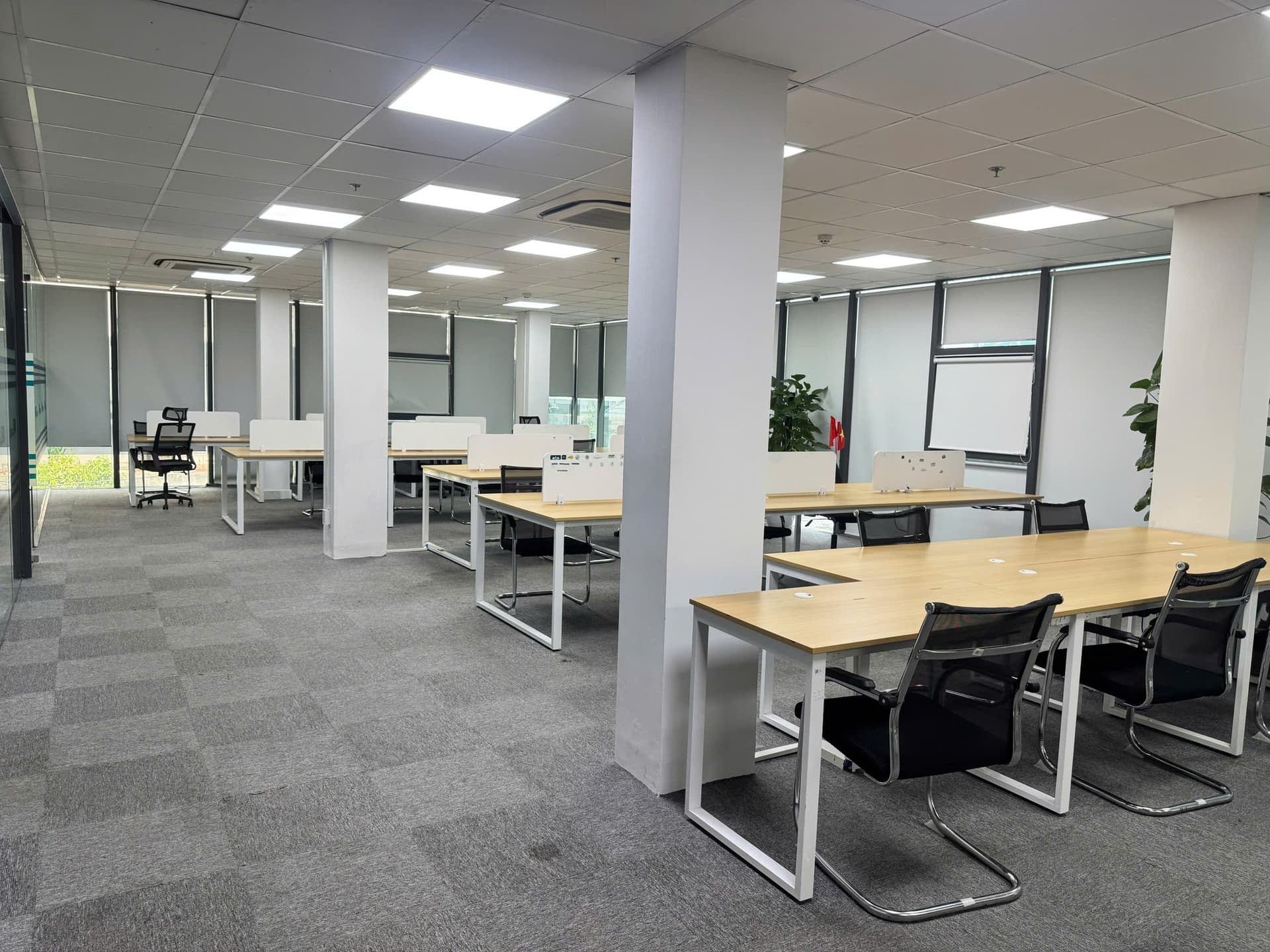 Cho thuê văn phòng 11 Nguyễn Huy Tưởng, P. 6, Q. Bình Thạnh, Tp. Hồ Chí Minh - Ảnh 2