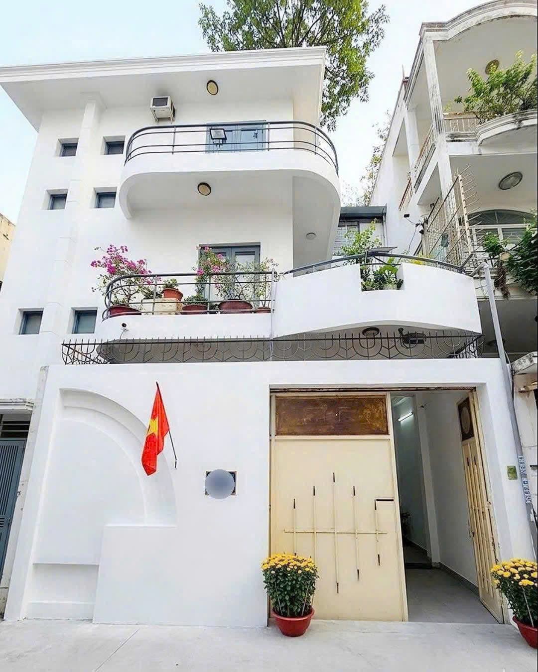 Bán nhà riêng Đ. Nguyễn Chí Thanh, P. 9, Q. 5, Tp. Hồ Chí Minh