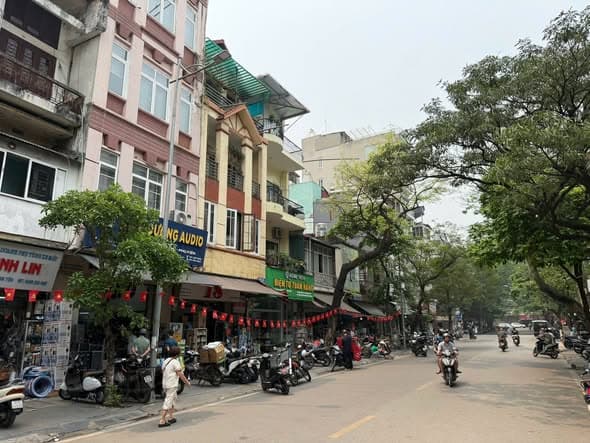 Bán nhà mặt phố P. Phố Huế, P. Nguyễn Du, Q. Hai Bà Trưng, Tp. Hà Nội